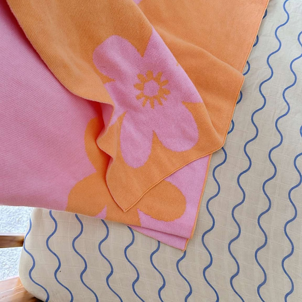 Cot and Bassinet Sheets & Blankets