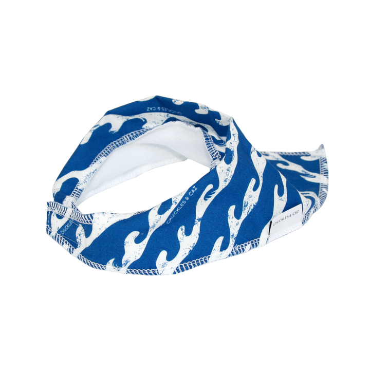 Surf’s Up Dribble Bib