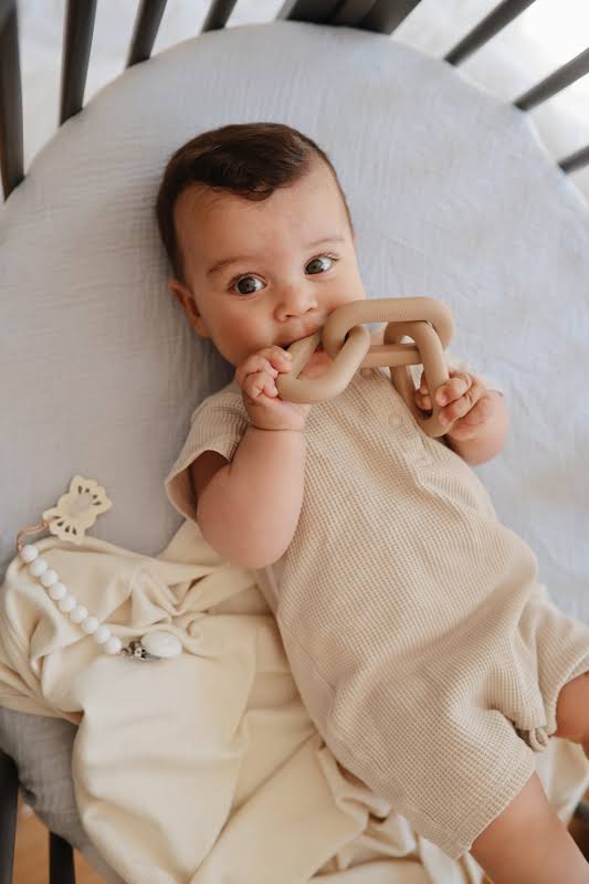 Mushie Links Teether