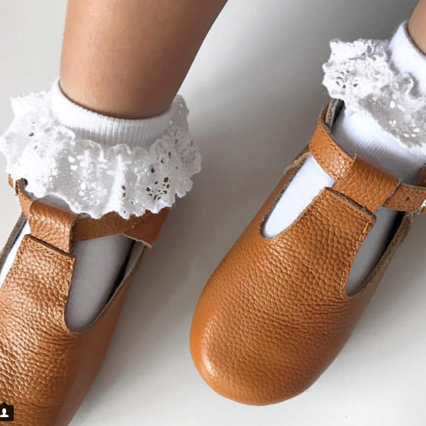 AMELIA - Socks with high quality lace (hand stitched)