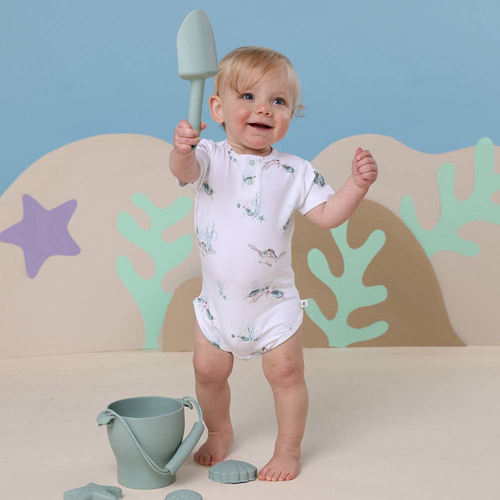 Turtle Short Sleeve Organic Bodysuit