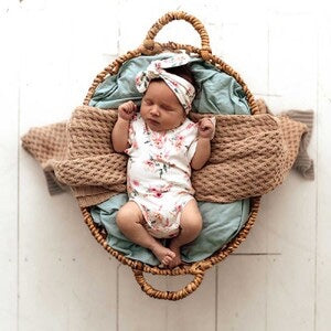 Camille - Snuggle Hunny Short Sleeve Body suit